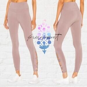 Free People Movement Very Prairie Legging Women's Moonlight Mauve Size Large NWT